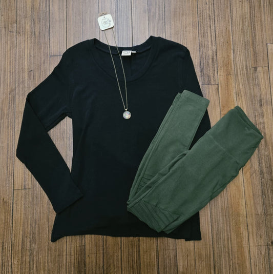 Black Split Side Top