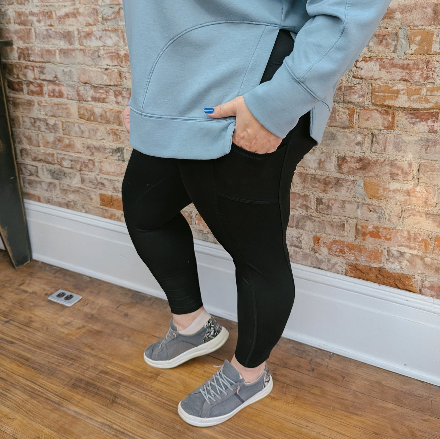 Black Wide Band Leggings with Pockets