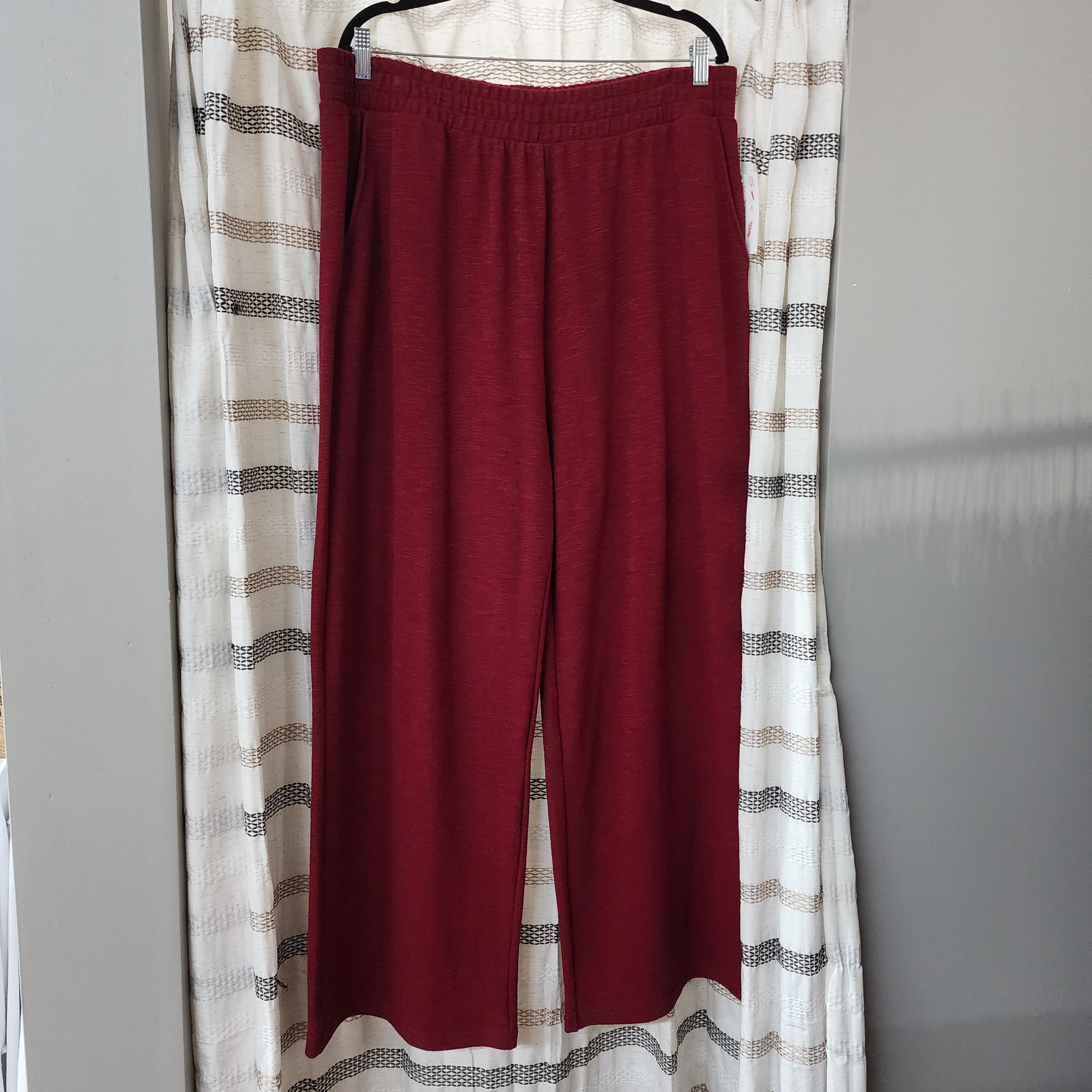 The Holiday Set Pants *clearance item, cannot be returned*